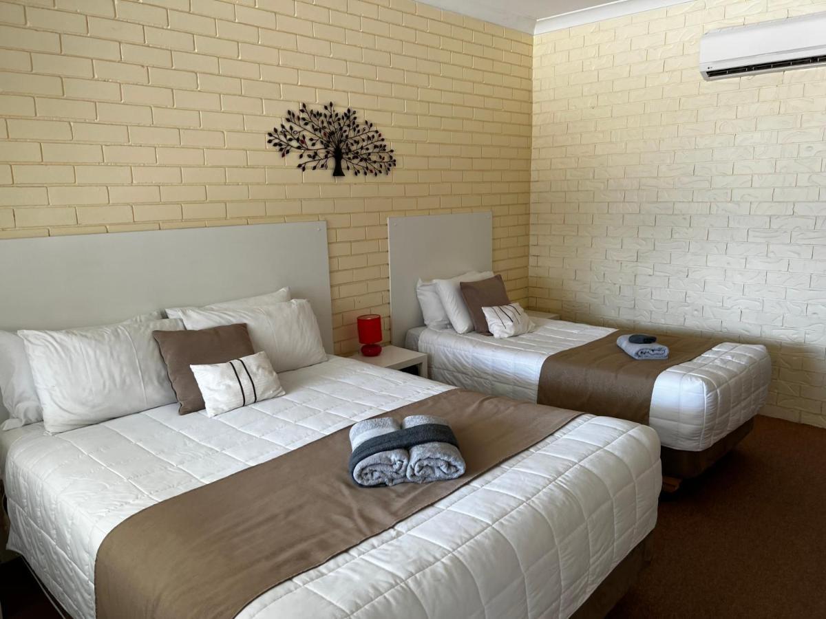 Jillaroo Motor Inn 格伦因尼斯 外观 照片